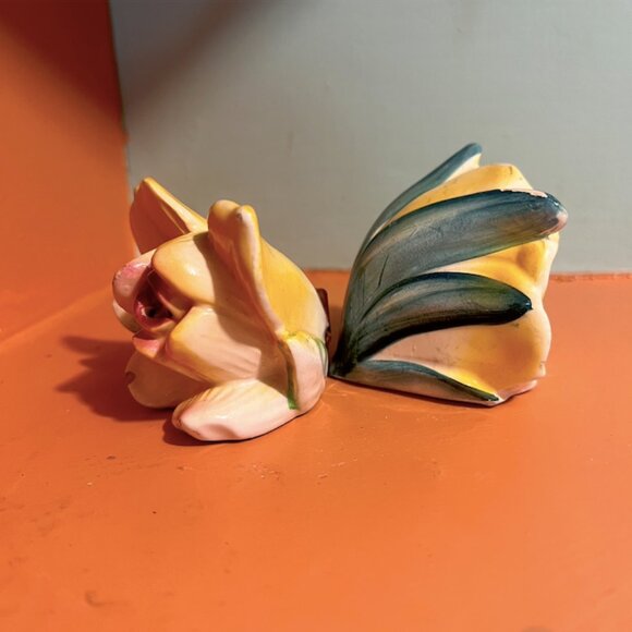 Ceramic Floral Salt & Pepper Shakers | Antique Made in Japan - Picture 10 of 15